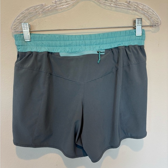 Patagonia Women's Gray and Teal Athletic Shorts - Picture 2 of 8